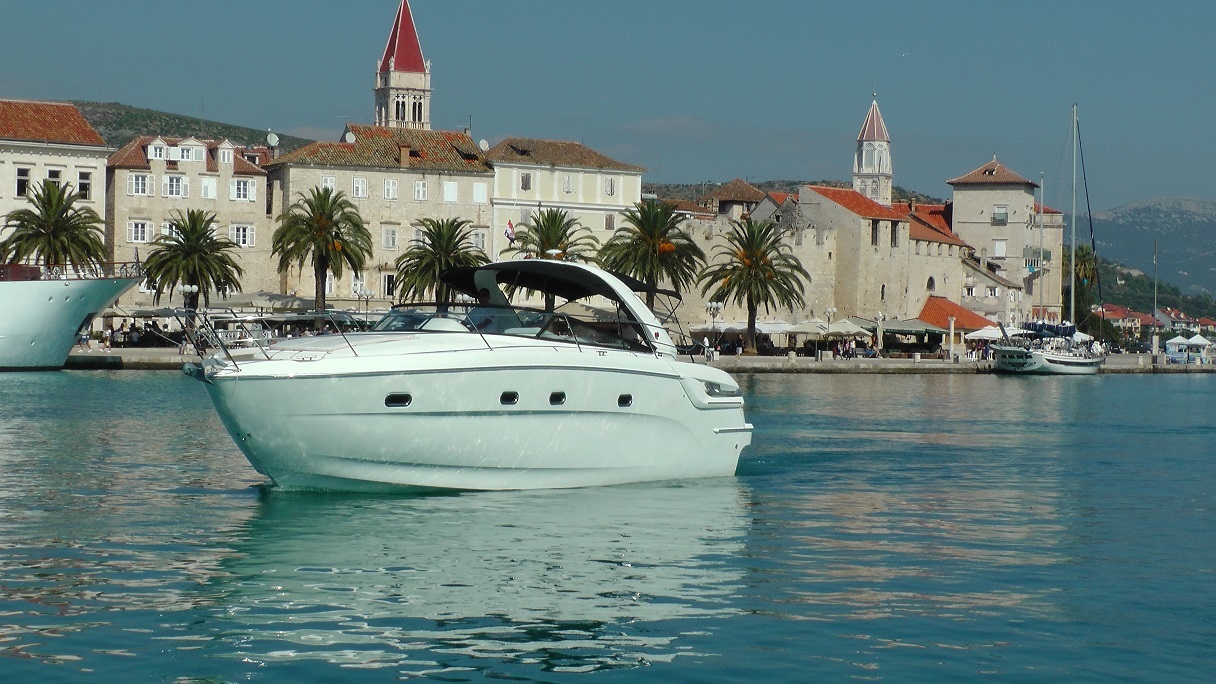 Immagine Bavaria Yacht 38 Sport