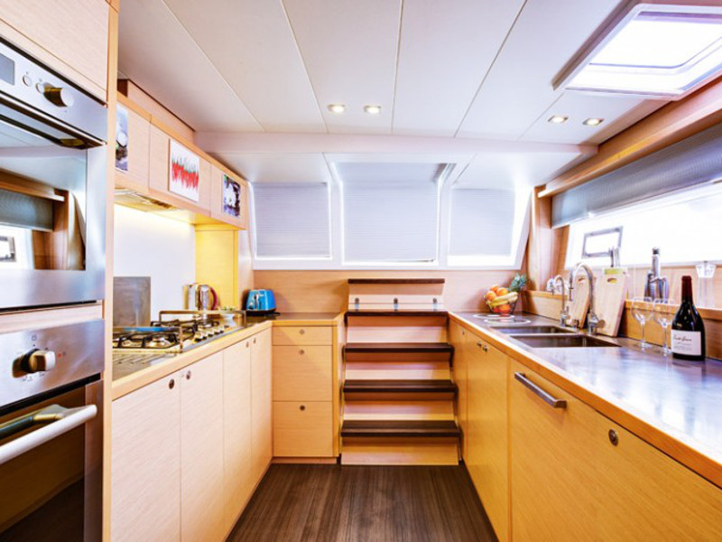Immagine Lagoon 620 Luxury