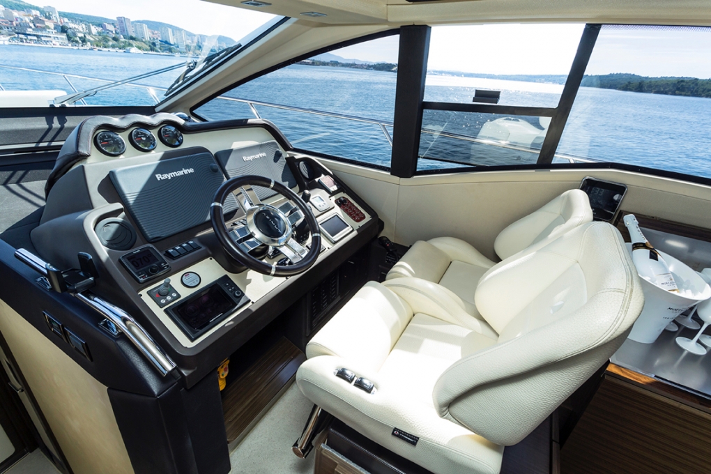 Immagine Azimut 55 S