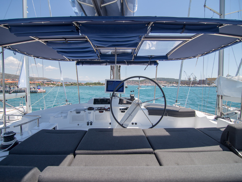 Immagine Lagoon 52 