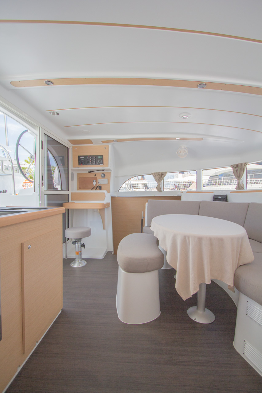 Immagine Lagoon 380 