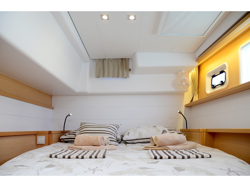 Immagine Lagoon 450 FS