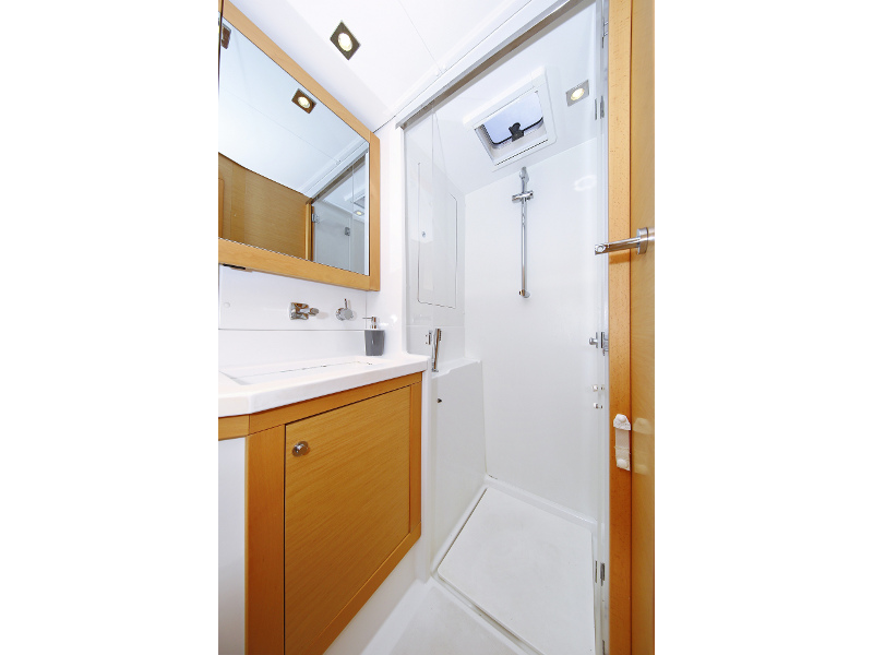Immagine Lagoon 450