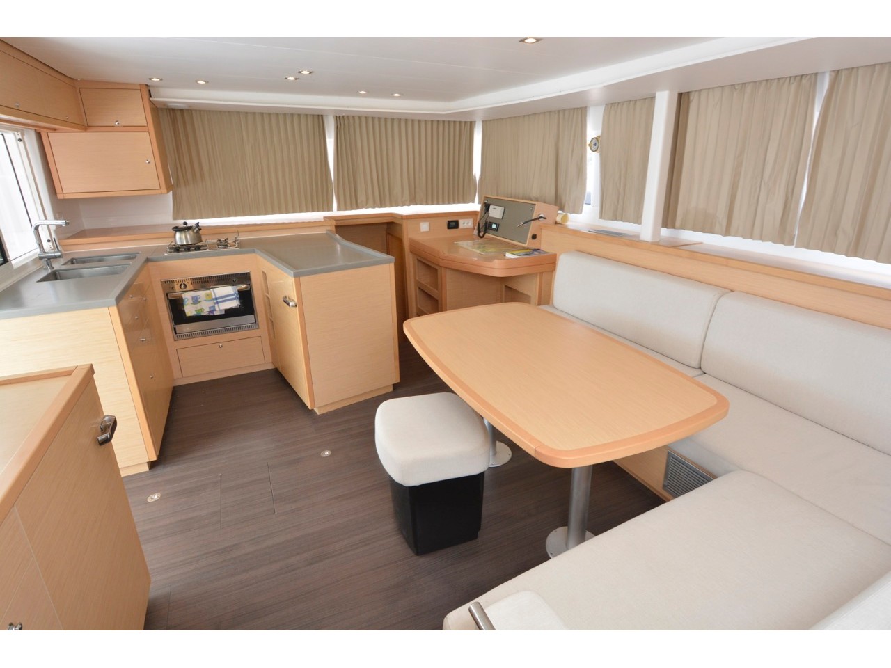 Immagine Lagoon 450 Flybridge