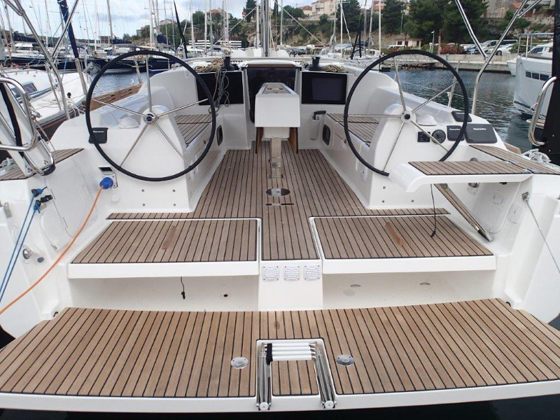 Immagine Dufour 382