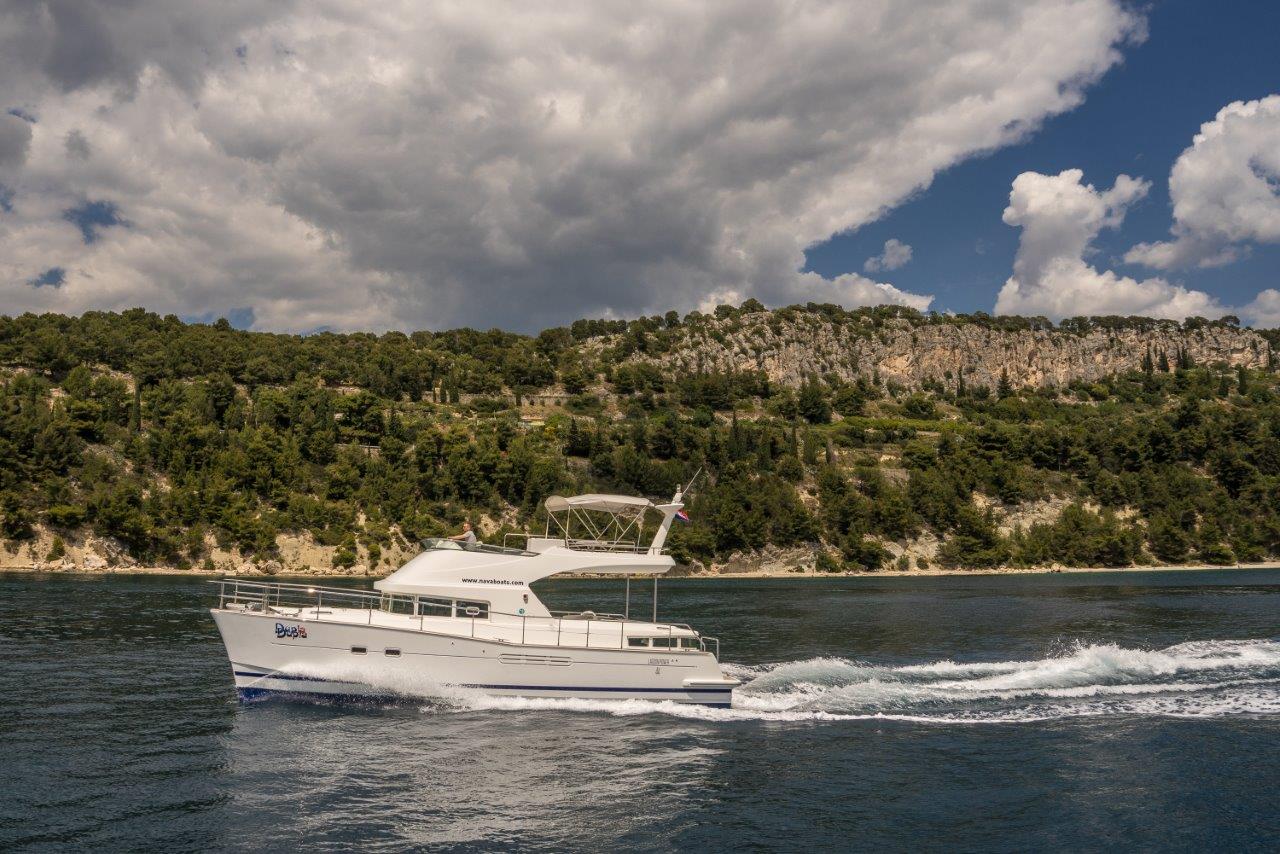 Immagine Lagoon power 44  