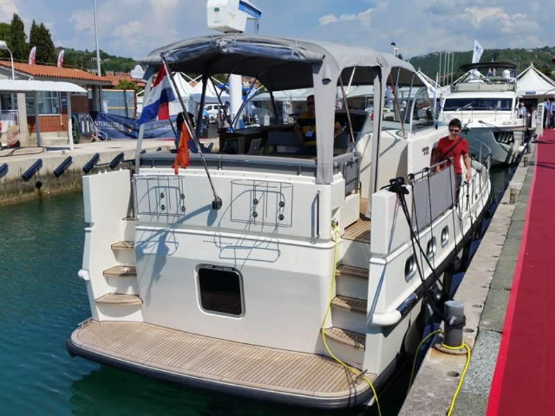 Immagine Linssen 410