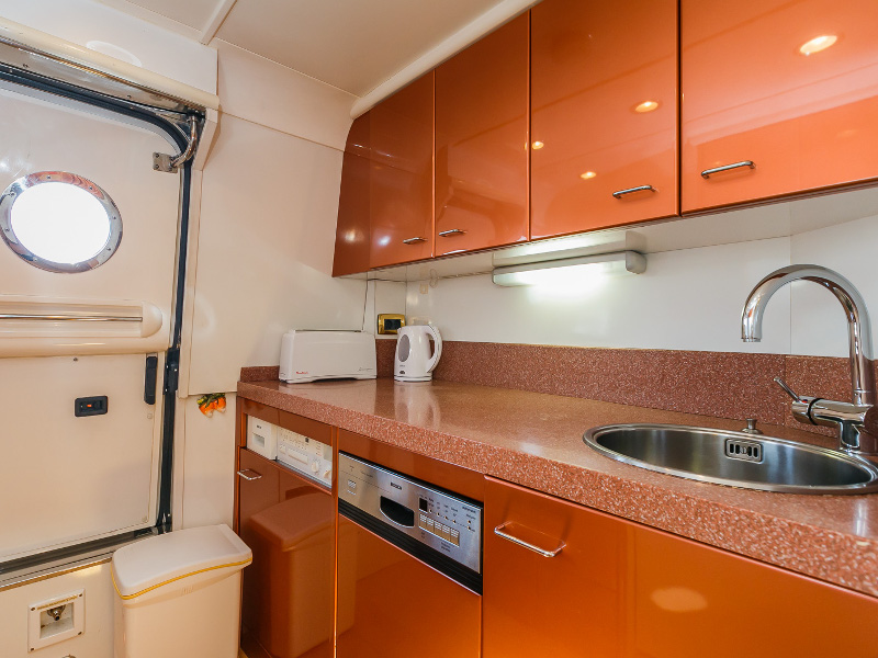 Immagine Fairline 65 Squadron
