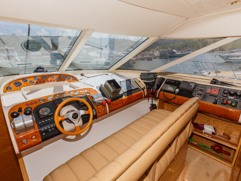 Immagine Fairline 65 Squadron