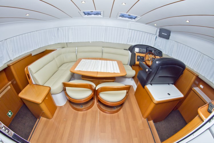 Immagine Lagoon Powercat 43