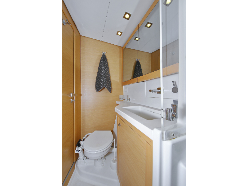 Immagine Lagoon 450