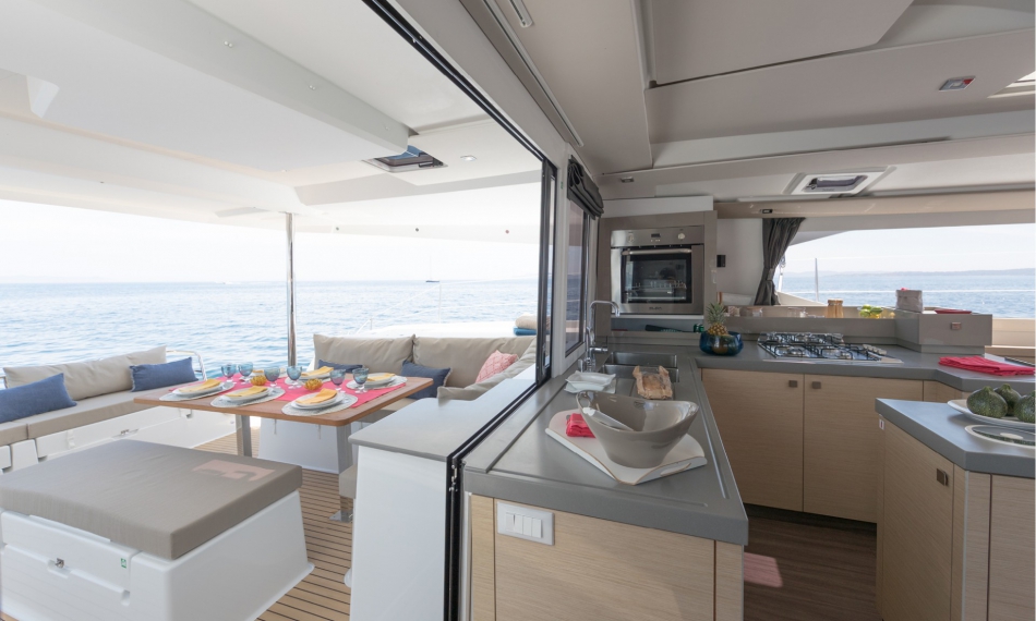 Immagine Fountaine Pajot Saona 47