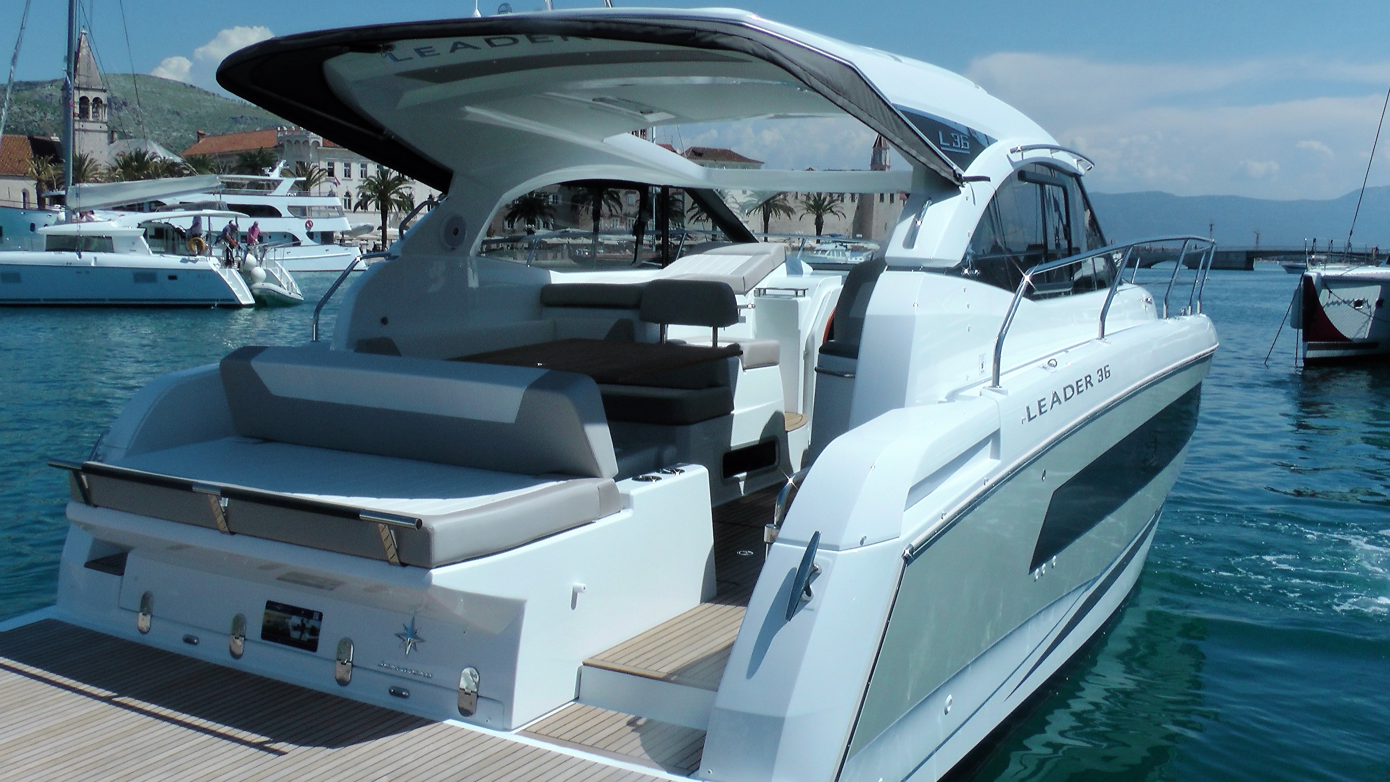 Immagine Jeanneau Leader 36