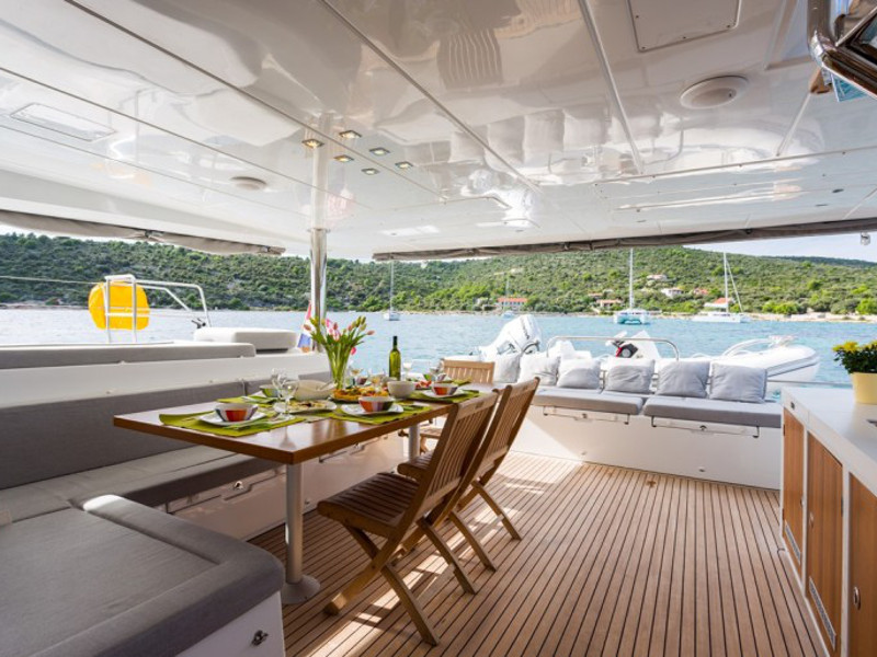 Immagine Lagoon 620 Luxury
