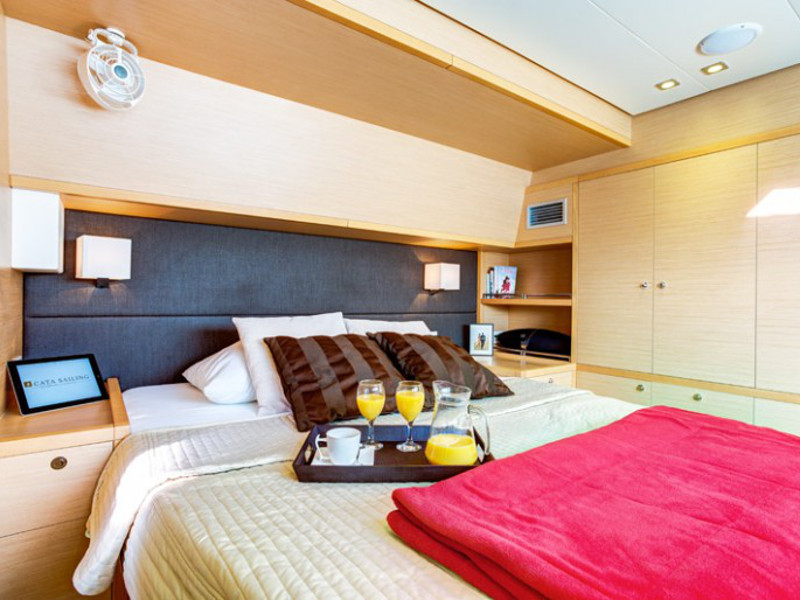 Immagine Lagoon 620 Luxury