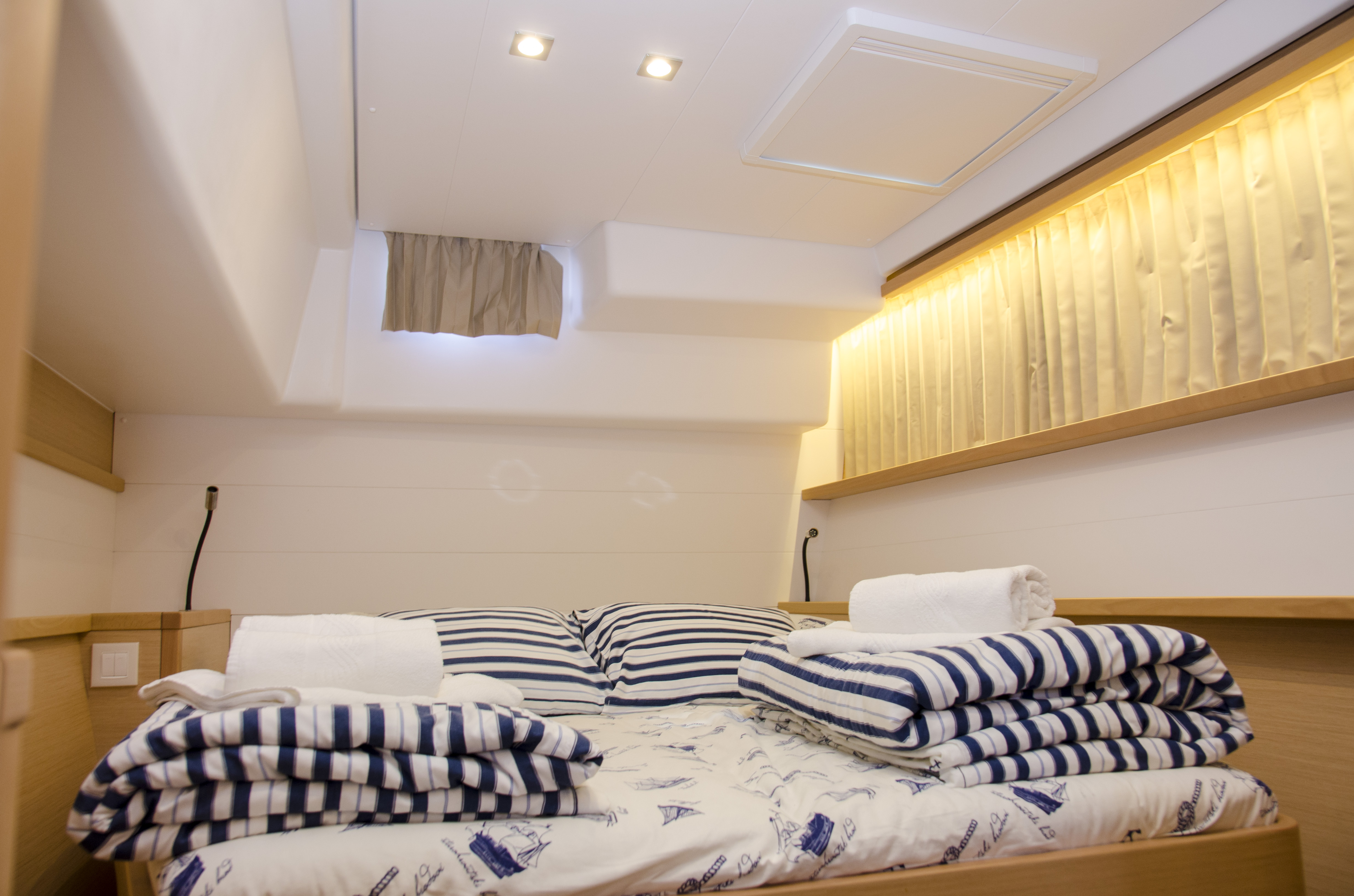 Immagine Lagoon 450