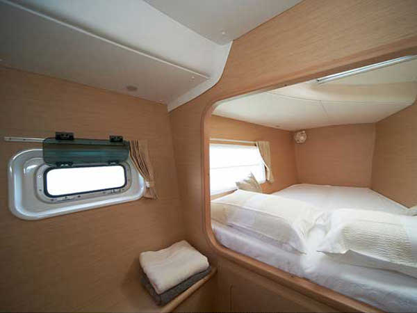 Immagine Lagoon 380