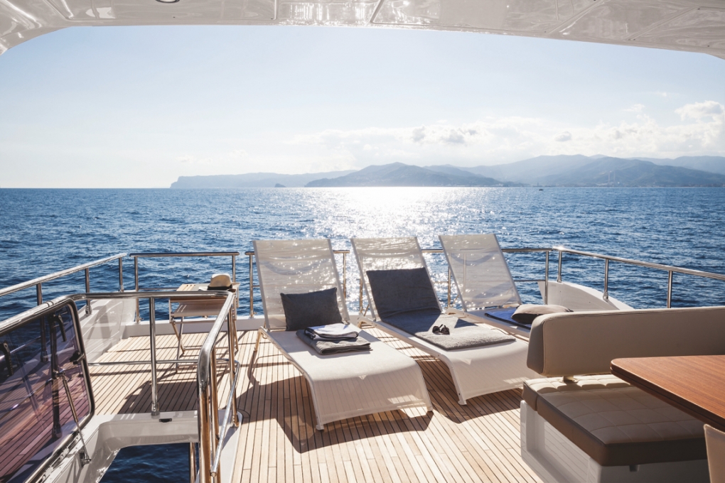 Immagine Azimut 72