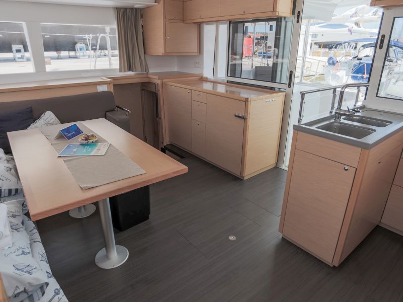 Immagine Lagoon 450