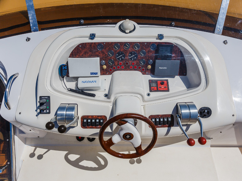 Immagine Fairline 65 Squadron