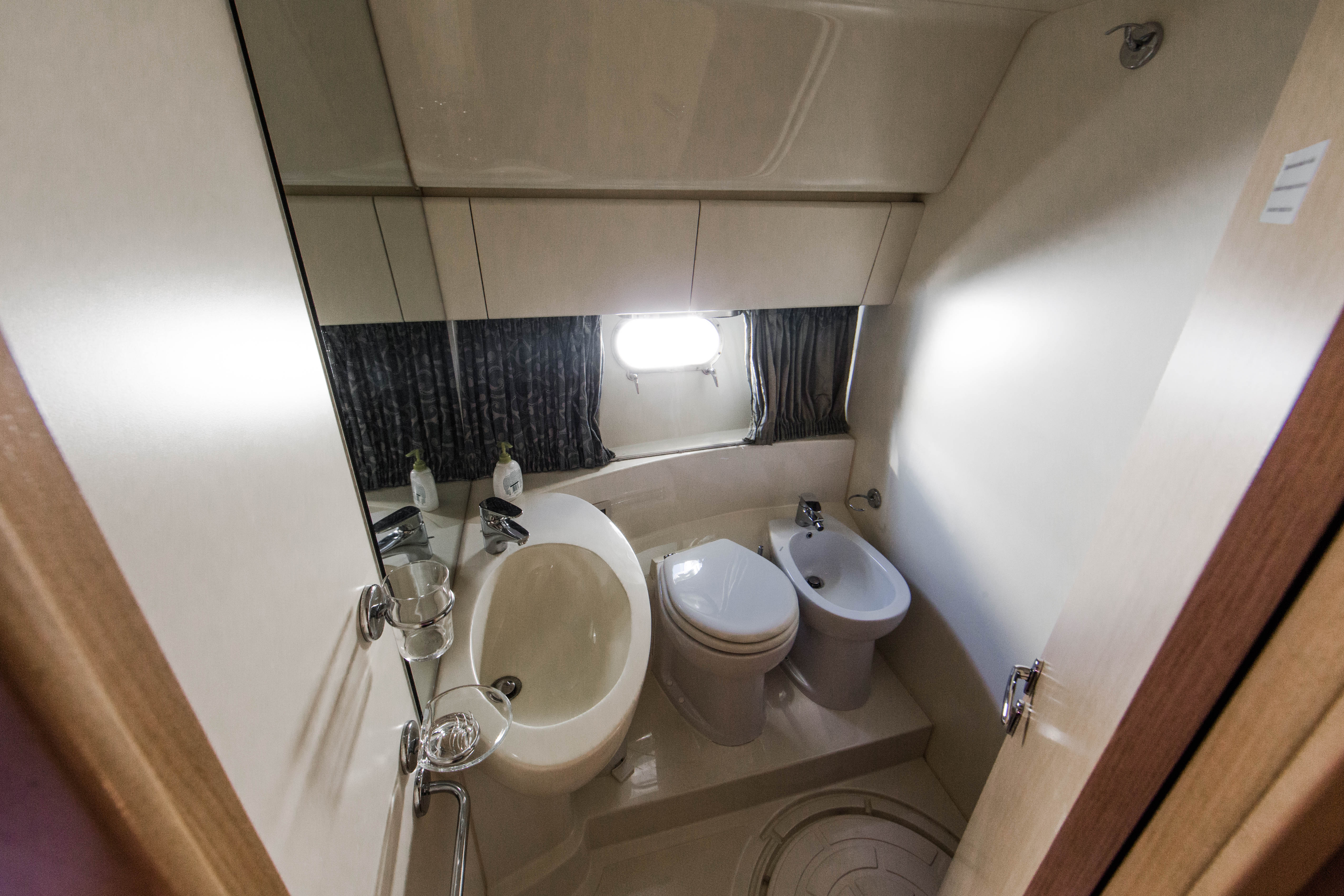 Immagine Ferretti 460