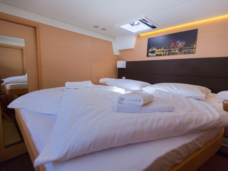 Immagine Lagoon 560 S2