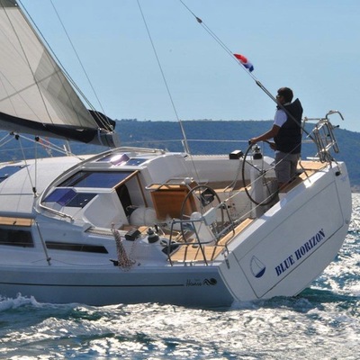 Hanse 345 