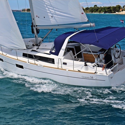 Oceanis 38