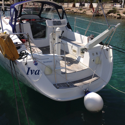 Sun Odyssey 32i