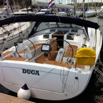 Hanse 415