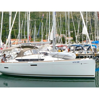 Sun Odyssey 389
