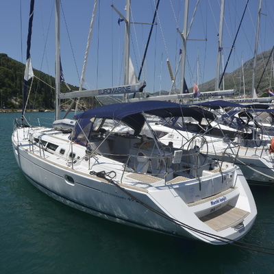 Sun Odyssey 49i