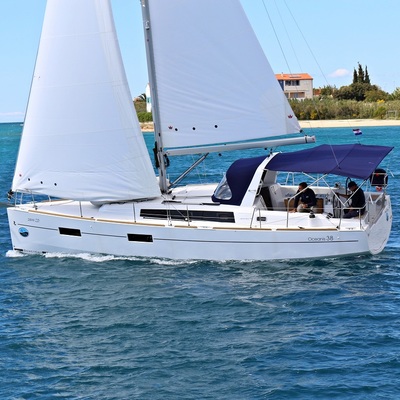 Oceanis 38.1 