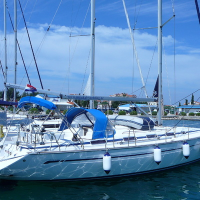 Bavaria 44